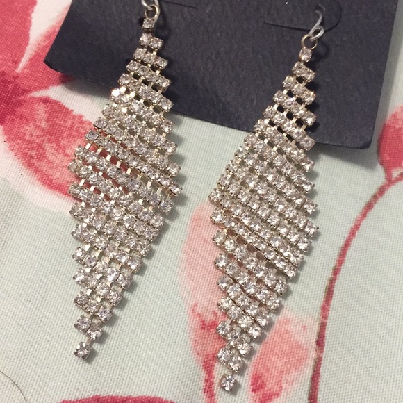Silver earrings - Picture 2 of 2